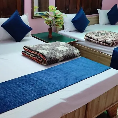 Madhavi Homestay Varanasi Exterior photo