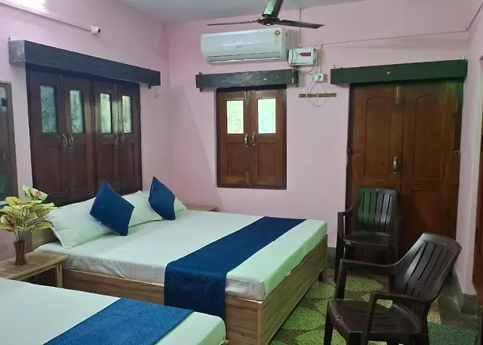 Madhavi Homestay